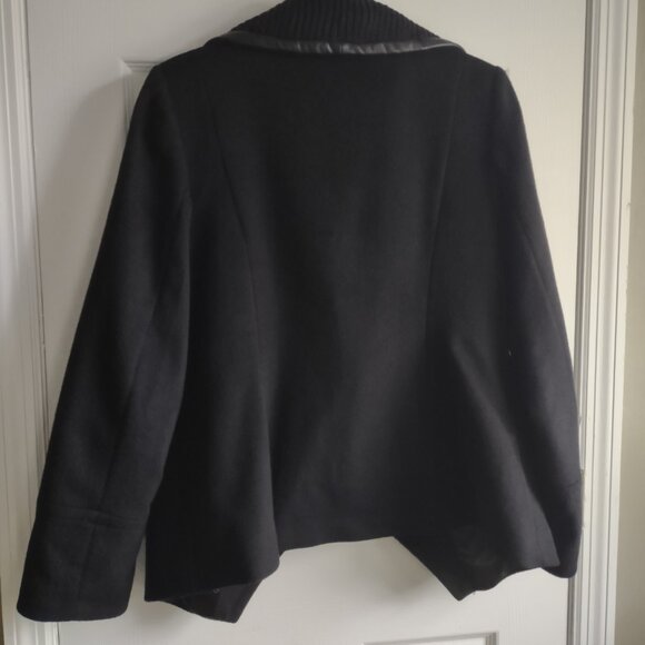 Trina Turk wool moto winter coat - faux leather - sweater trim - EUC - size 10 - Picture 5 of 8